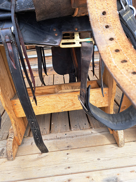16" Western Specialties Wade Ranch Saddle