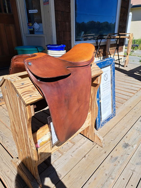 20.5" Blue Ribbon Cutback Saddleseat Saddle