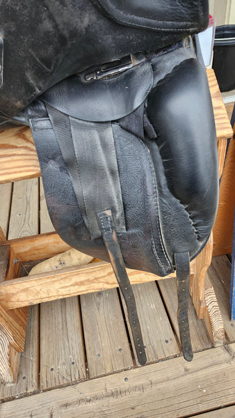 17" Revere Dressage Saddle