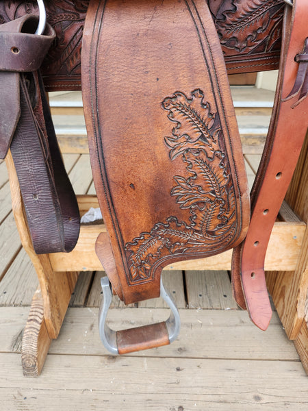 16" Western Saddlery Trail Saddle