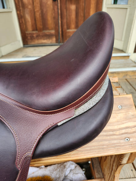 17.5" Devoucoux Makila Harmonie dressage saddle