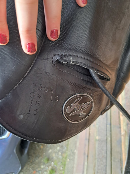18"  Custom Saddlery Icon Star Dressage Saddle