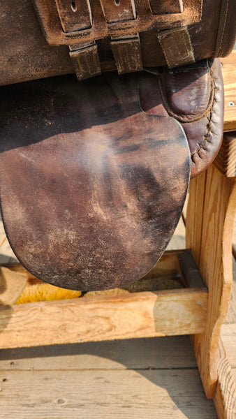 19.5" Lovatt & Ricketts Saddleseat Cutback Saddle
