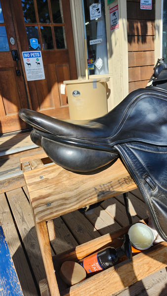 17.5" NSC Monoflap Jumping Saddle