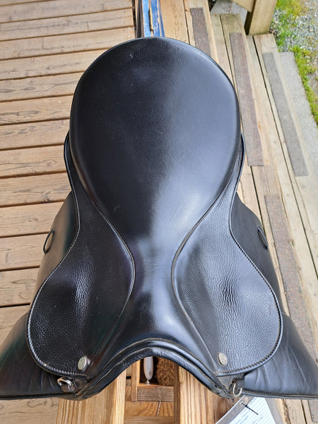 17.5" Klimke Miller Dressage Saddle