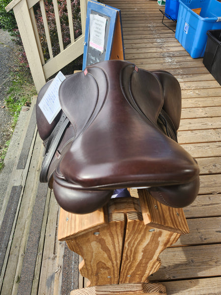 ON TRIAL 17.5" Monarch Jumping Saddle S665