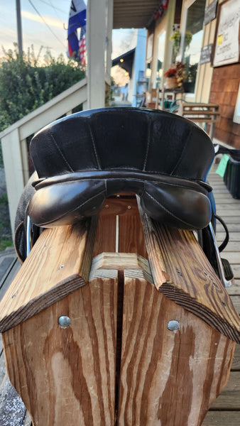 17.5" Rembrandt Dressage Saddle