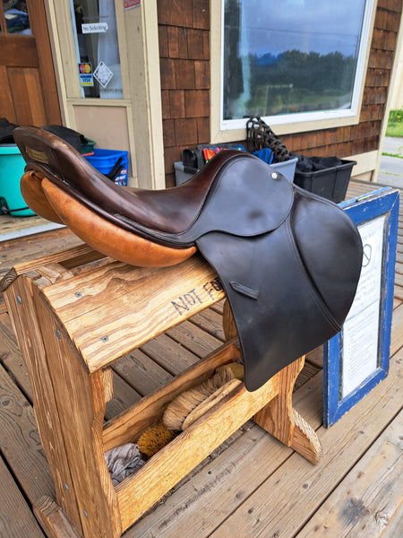 17.5" Macel Sellier Close Contact Jumping Saddle