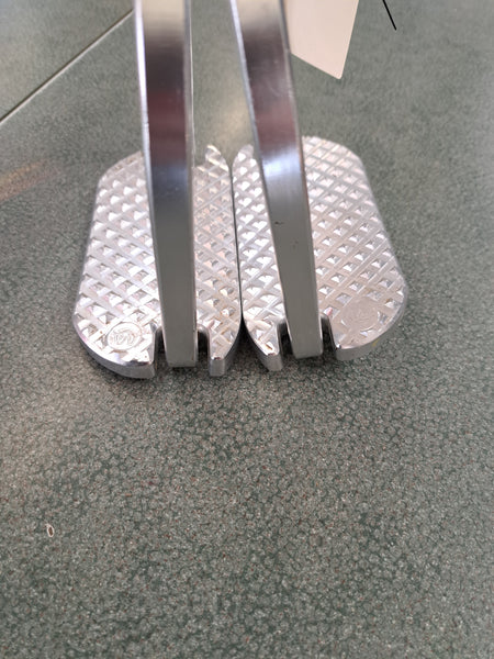 Jin Stirrups Irons