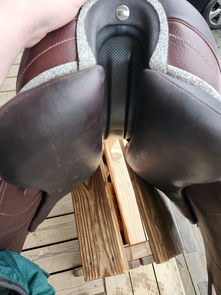 17.5" Devoucoux Makila Harmonie dressage saddle