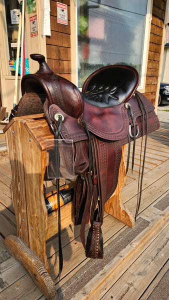 17.5" Tucker Square Skirt Western Trail Saddle