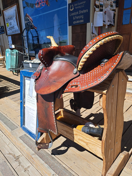 15" Circle M Barrel Saddle