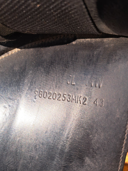 16.9" Karl Niedersuss Olympik Dressage Saddle