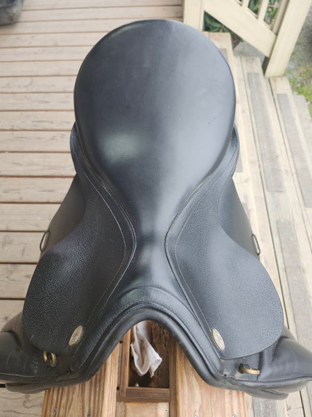 18" Jorge Canaves Vienna II Dressage Saddle