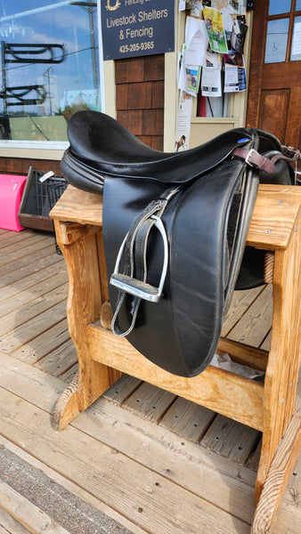 18.5" Frank Baines Matrix Dressage Saddle