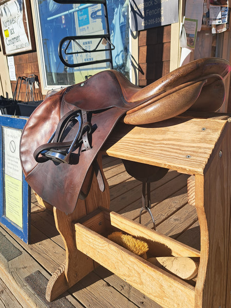 16" Butet Close Contact Jumping Saddle