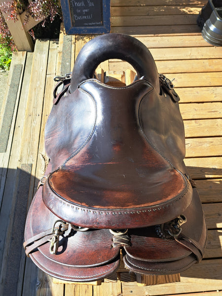 15" Crates Endurance Saddle