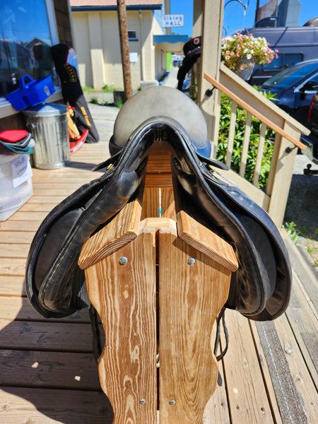 18" Anky Bonfire Dressage Saddle by Cliff Barnsby