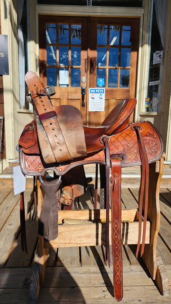 15" Cloverleaf Saddle Co. Barrel Saddle