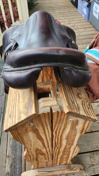 ON TRIAL 17.5" Volatire Palm Beach Jumping Saddle