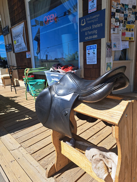 18" Amerigo Pinerolo Jumping Saddle
