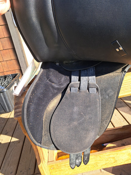 17" Wintec 2000 All Purpose English Saddle