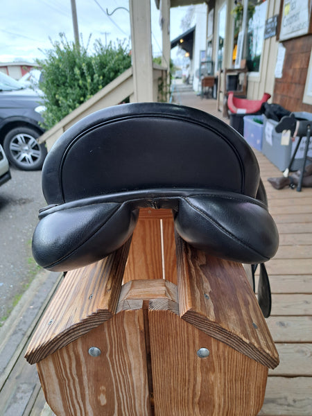 17" Custom Saddlery Steffen's Advantage Dressage Saddle