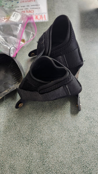 Size 3.5 Easyboot Hoof Boots