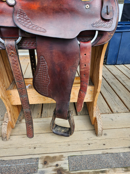 16" Custom Roping Saddle