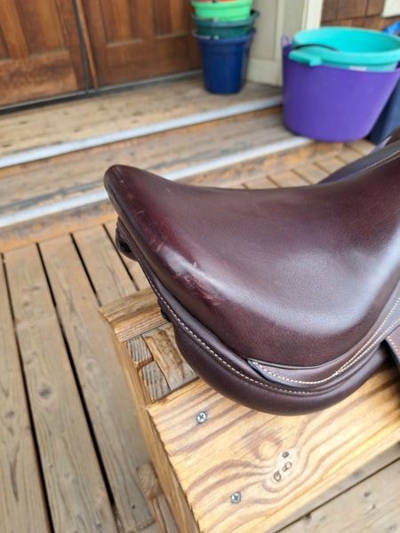 17.5" Dover Circuit Classic II Jumping Saddle