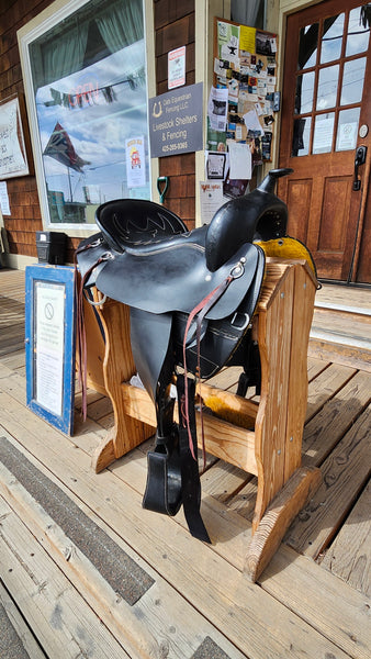 17" Tennessee Saddlery Johnny Cash Gaited Western Trail Saddle