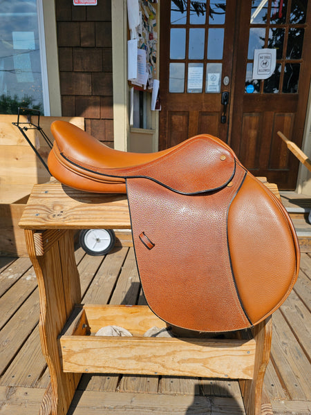 17" Beval Ltd Close Close Contact Jump Saddle