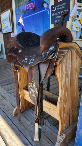 14.5" Double J Pozzi Wide Barrel Saddle