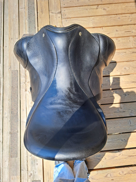 18.5" Custom Saddlery VLX Dressage Saddle