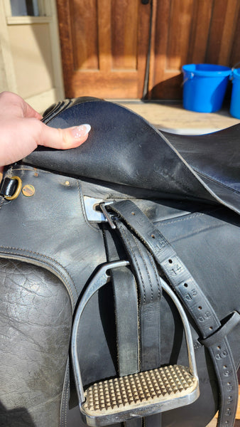 18" Anky Dressage Saddle