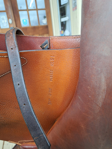 16.5" Amerigo Jumping Saddle