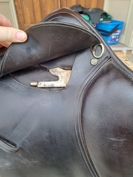 17.5" Macel Sellier Close Contact Jumping Saddle