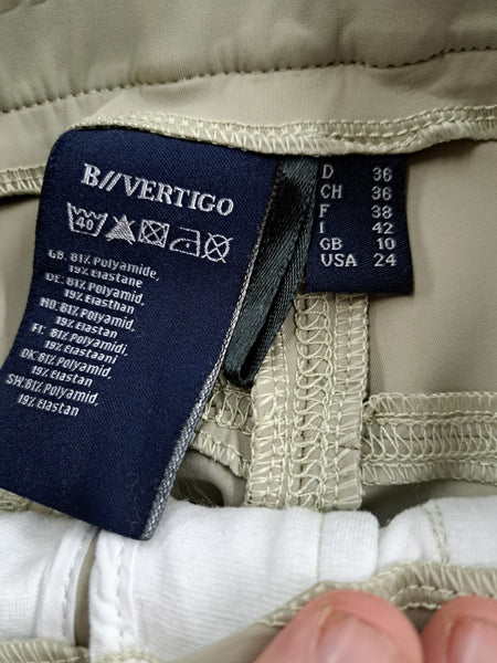 Size 24 B// Vertigo knee grip breeches