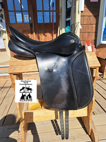 17" Karl Niedersuss Sattlemeister Dressage Saddle