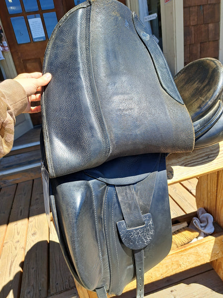 18.5" Borne Dressage Saddle