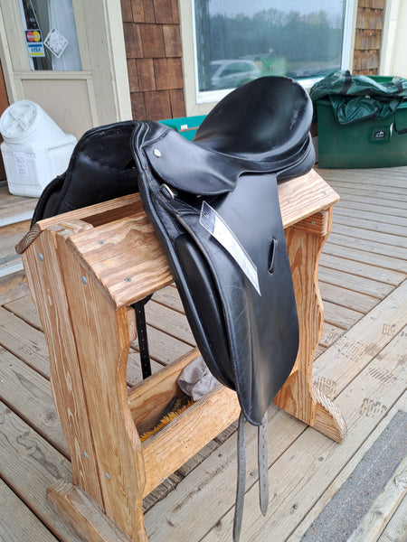 16.5" Collegiate Art Dressage Saddle
