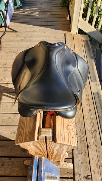17" Circuit Dressage Saddle