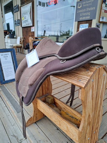 17" English softsaddle Treeless Saddle
