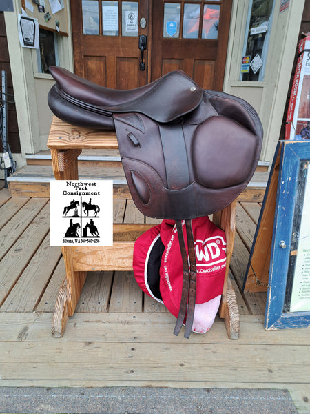 18" CWD SE12 Cross Country jumping saddle
