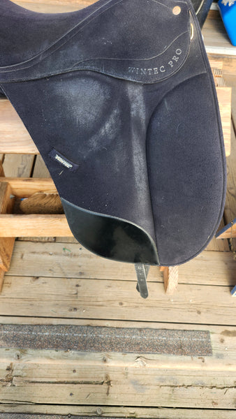 17.5" Wintec Pro Dressage Saddle