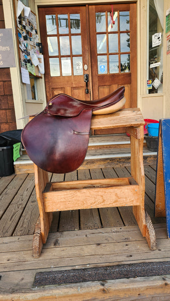 16.5" Collegiate Art Close Contact Saddle