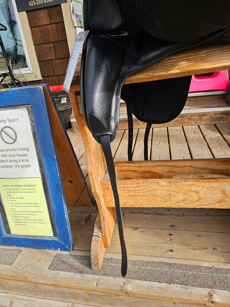 17" NSC Monoflap Dressage Saddle