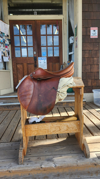 16.5" Luc Childeric Jumping Saddle