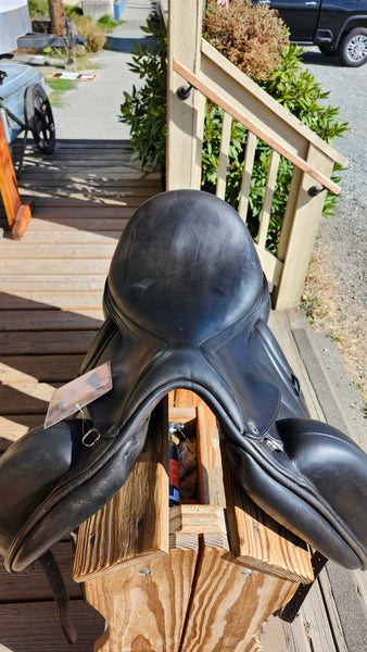18" Equipe Viktoria Monoflap Dressage Saddle