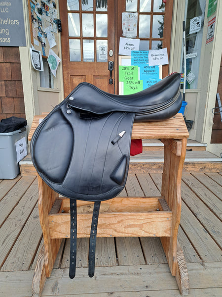 17.5" Equipe Jump EK-26 Saddle